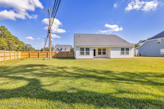 5900 Southwark Drive, Ocean Springs, MS 39564