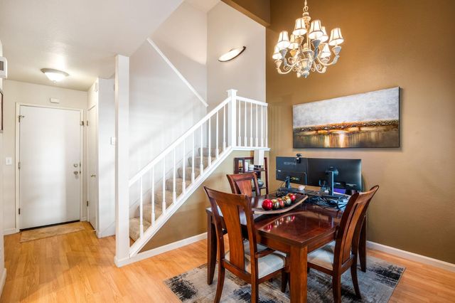 135 Pierpoint Cir, Folsom, CA 95630