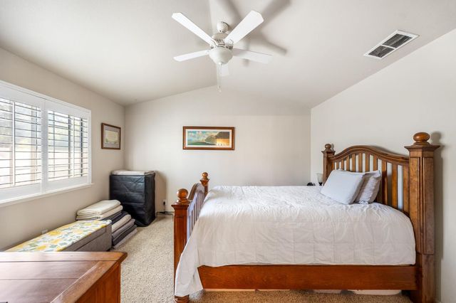 135 Pierpoint Cir, Folsom, CA 95630