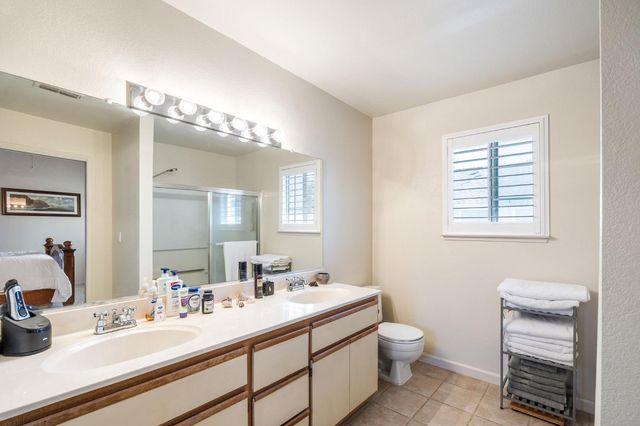 135 Pierpoint Cir, Folsom, CA 95630