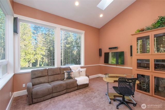 233 Raintree Lane, Sequim, WA 98382