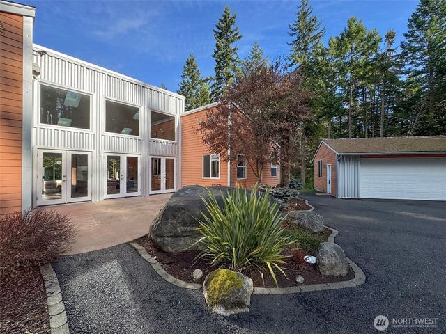233 Raintree Lane, Sequim, WA 98382