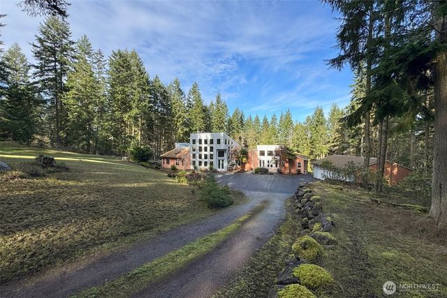 233 Raintree Lane, Sequim, WA 98382