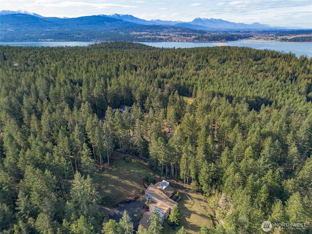 233 Raintree Lane, Sequim, WA 98382