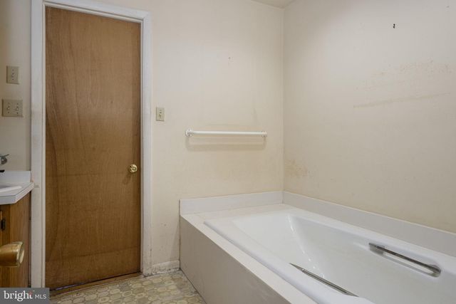 230 JUG HOLLOW RD, Valley Forge, PA 19481