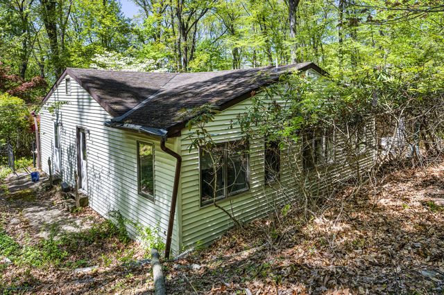 230 JUG HOLLOW RD, Valley Forge, PA 19481