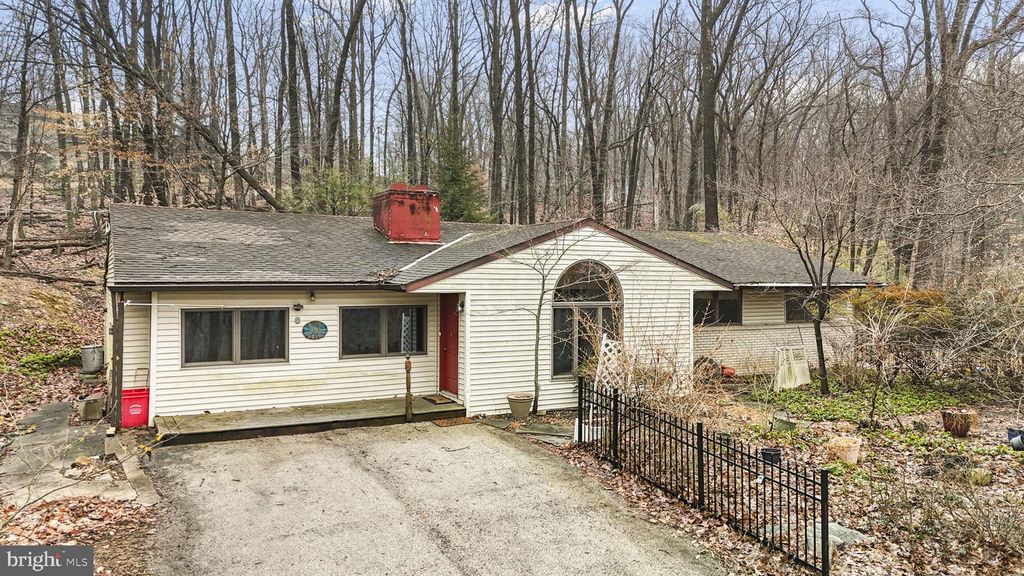 230 JUG HOLLOW RD, Valley Forge, PA 19481