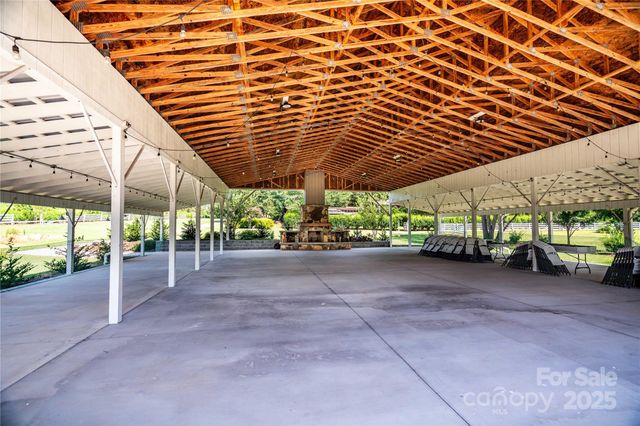 3651 W Nc 10 Highway, Newton, NC 28658