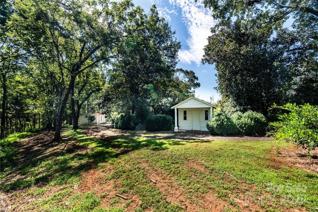 3651 W Nc 10 Highway, Newton, NC 28658