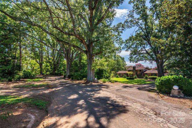3651 W Nc 10 Highway, Newton, NC 28658