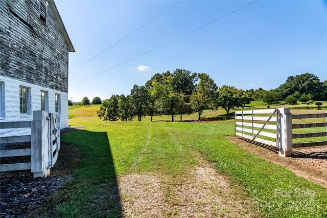 3651 W Nc 10 Highway, Newton, NC 28658