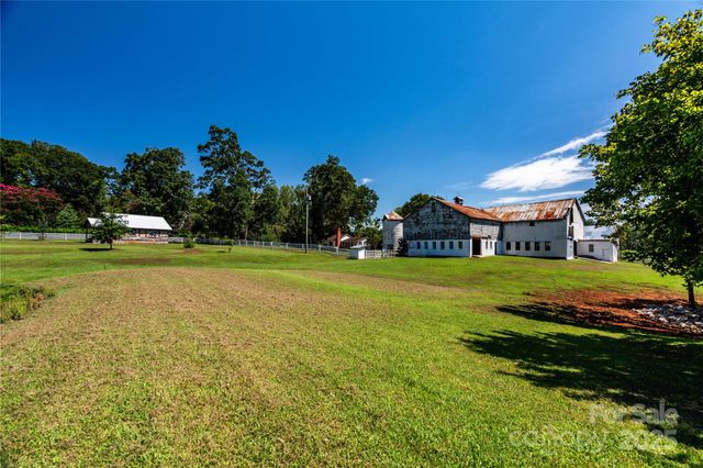 3651 W Nc 10 Highway, Newton, NC 28658
