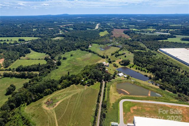 3651 W Nc 10 Highway, Newton, NC 28658