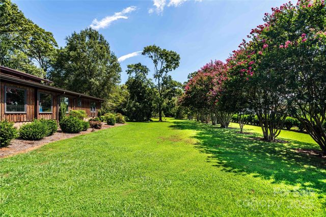 3651 W Nc 10 Highway, Newton, NC 28658