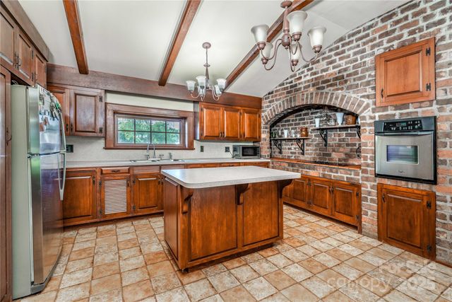 3651 W Nc 10 Highway, Newton, NC 28658
