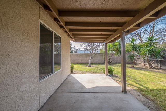 440 Pine Street, Parlier, CA 93648