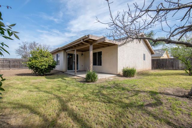 440 Pine Street, Parlier, CA 93648