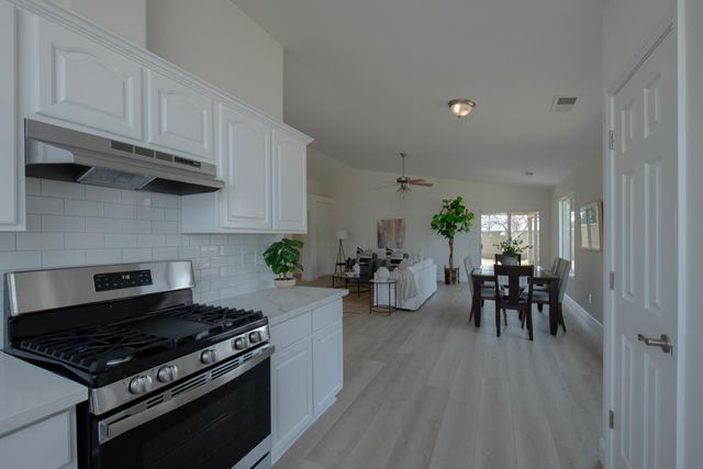 440 Pine Street, Parlier, CA 93648