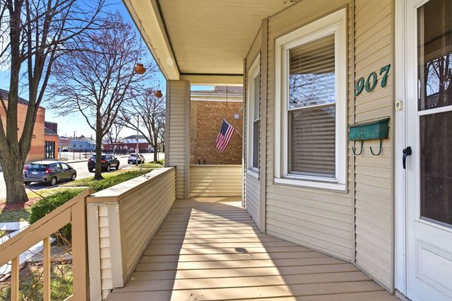 907 Ferdinand Avenue, Forest Park, IL 60130