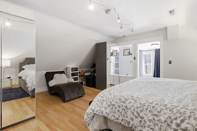 907 Ferdinand Avenue, Forest Park, IL 60130