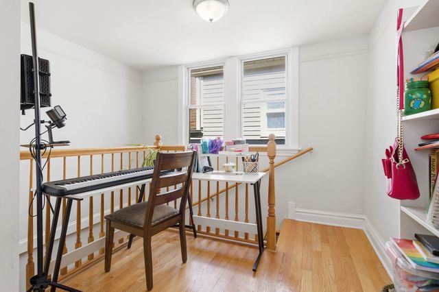 907 Ferdinand Avenue, Forest Park, IL 60130