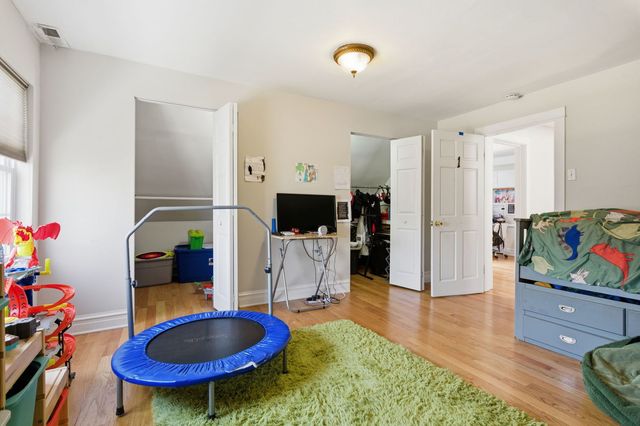 907 Ferdinand Avenue, Forest Park, IL 60130