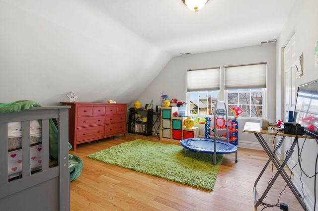 907 Ferdinand Avenue, Forest Park, IL 60130