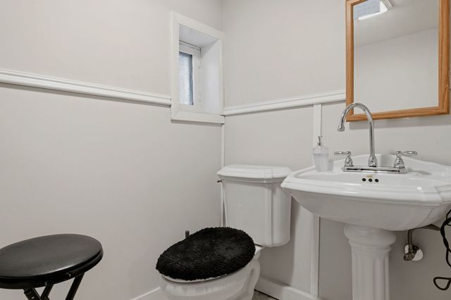 907 Ferdinand Avenue, Forest Park, IL 60130