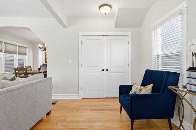 907 Ferdinand Avenue, Forest Park, IL 60130