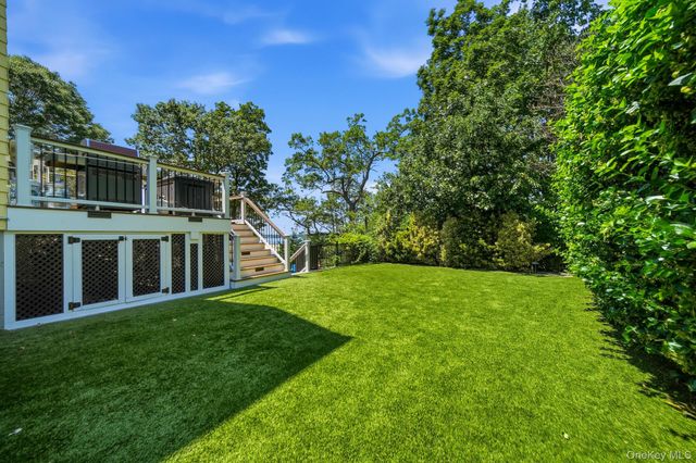 114 Eatons neck Road, Northport, NY 11768
