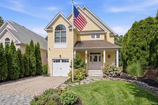 114 Eatons neck Road, Northport, NY 11768