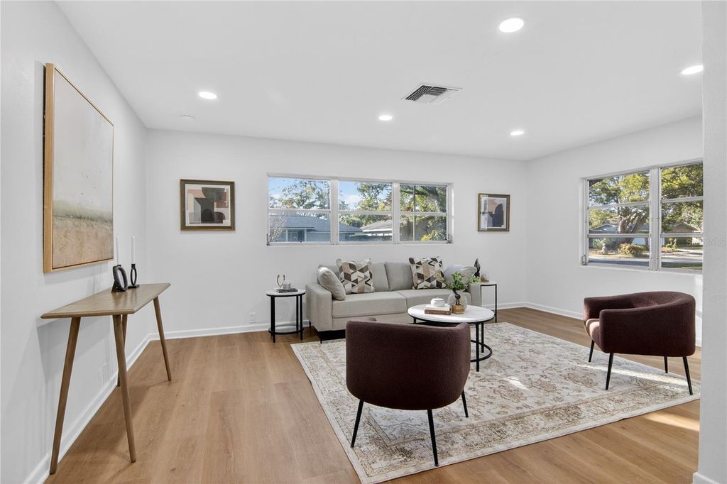 Image 11 of property listing at 613 MARSHALL STREET, Altamonte Springs, FL 32701