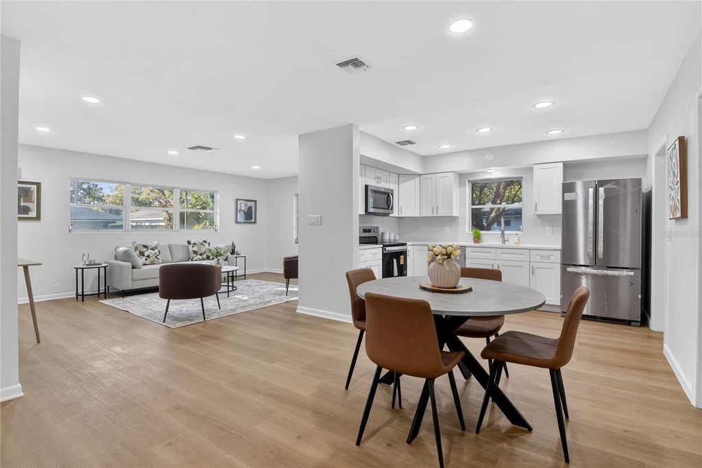 Image 14 of property listing at 613 MARSHALL STREET, Altamonte Springs, FL 32701