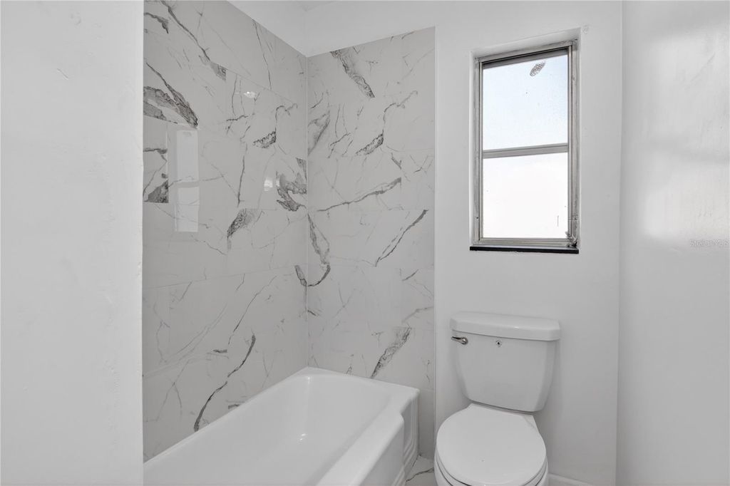 Image 25 of property listing at 613 MARSHALL STREET, Altamonte Springs, FL 32701