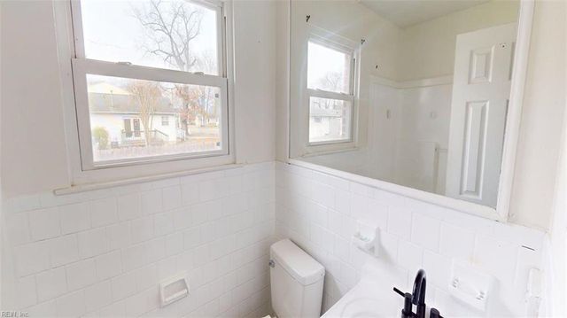 733 Fairland AVE, Hampton, VA 23661