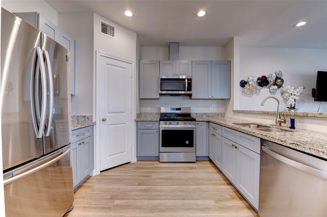 7134 Eastwood Street A, Houston, TX 77021