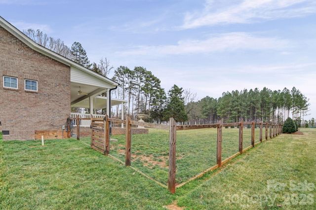 1296 Ben Black Road, Midland, NC 28107