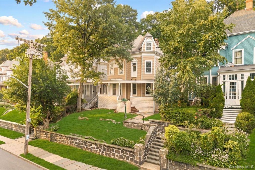 512 Warburton Avenue, Yonkers, NY 10701 — photo 2