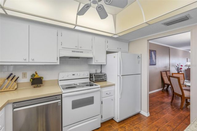 3839 LAKE BAYSHORE DRIVE H516, Bradenton, FL 34205