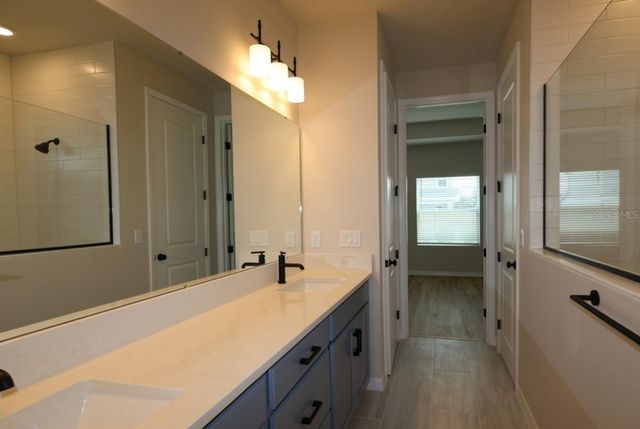 5825 NATIVE OAK STREET, Mount Dora, FL 32757