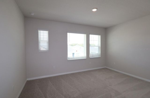 5825 NATIVE OAK STREET, Mount Dora, FL 32757