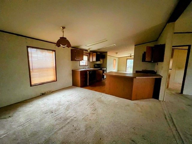 1245 12th St, Taylor Twp, PA 16160