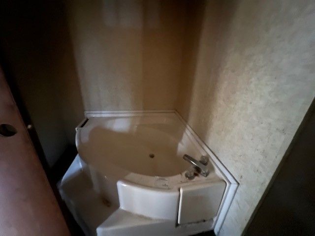 1245 12th St, Taylor Twp, PA 16160