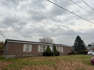 1245 12th St, Taylor Twp, PA 16160