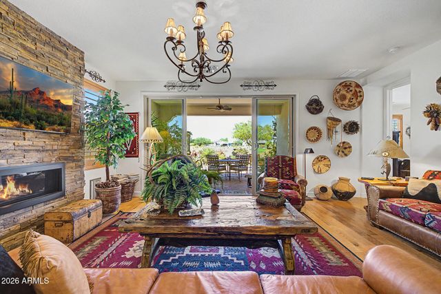 20726 W HILLCREST Boulevard, Buckeye, AZ 85396