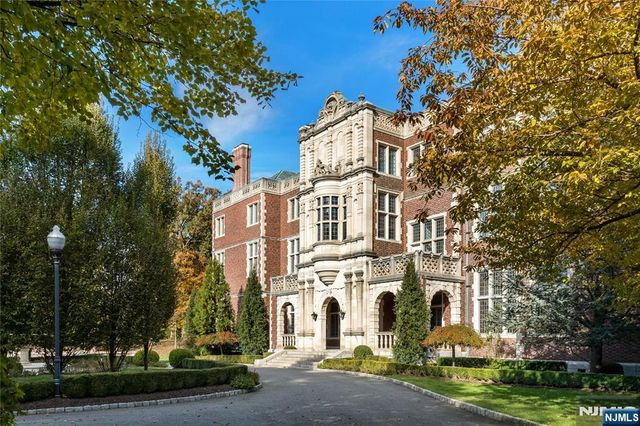 675 Ramapo Valley Road, Mahwah, NJ 07430