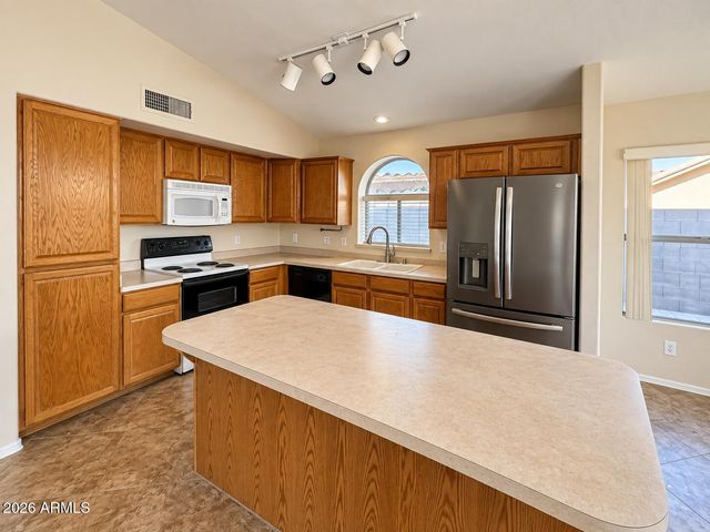 9559 W POTTER Drive, Peoria, AZ 85382