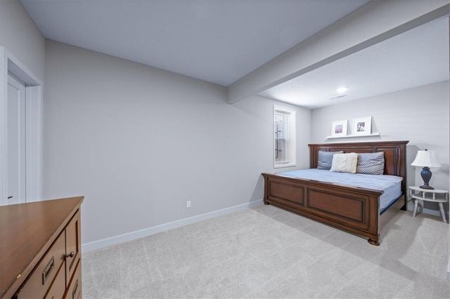 9525 Shady Bend Road, Lenexa, KS 66227