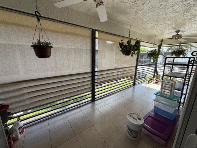 2820 Riverside Drive 201-2, Coral Springs, FL 33065