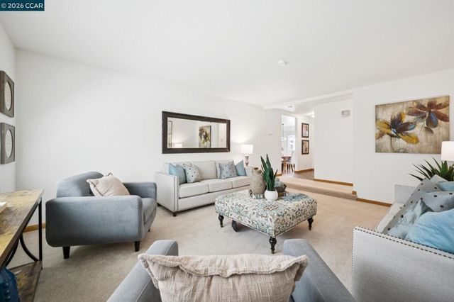 3114 Santa Paula Dr, Concord, CA 94518